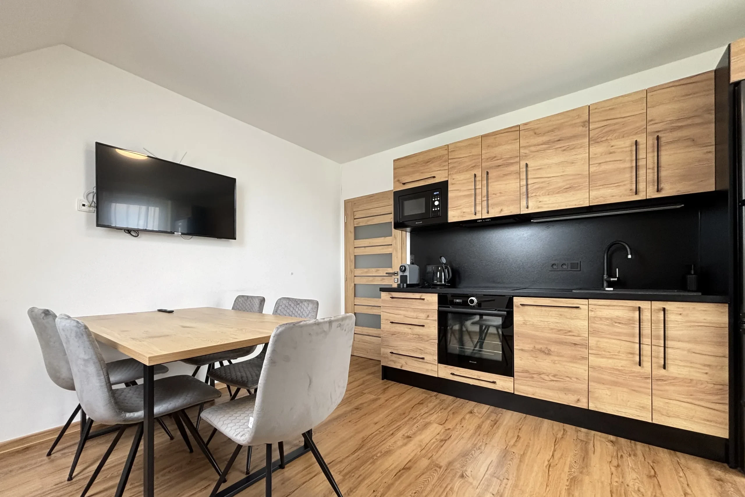 Fotografie kuchyně - Kontakt apartmán Orlické hory